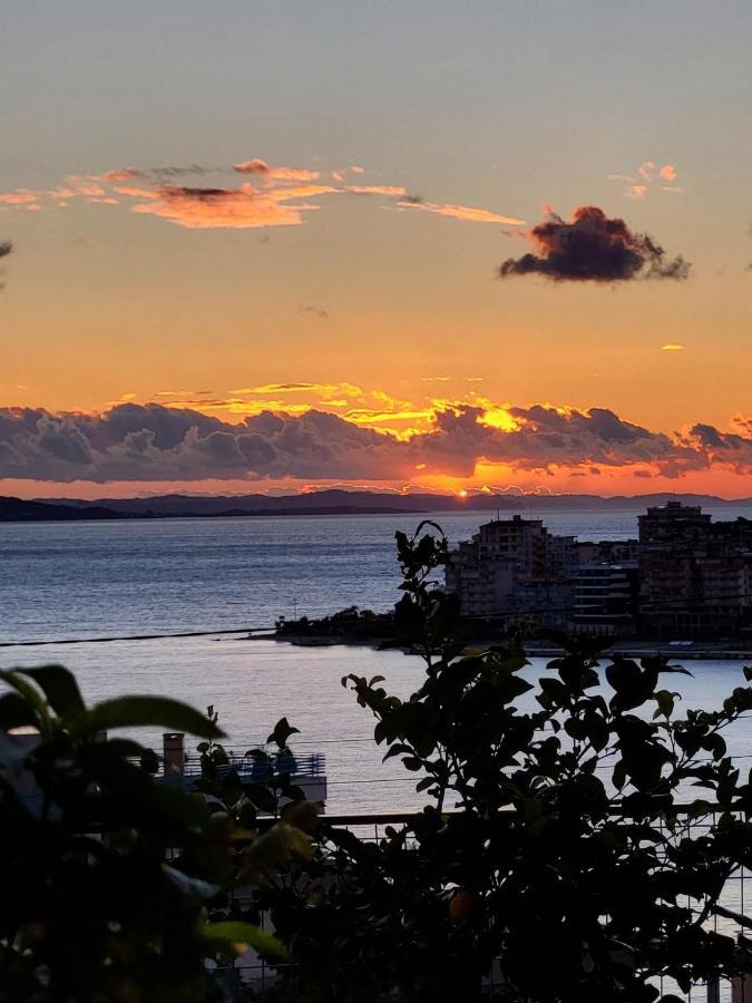Vive Mare Hotel Sarande Bagian luar foto