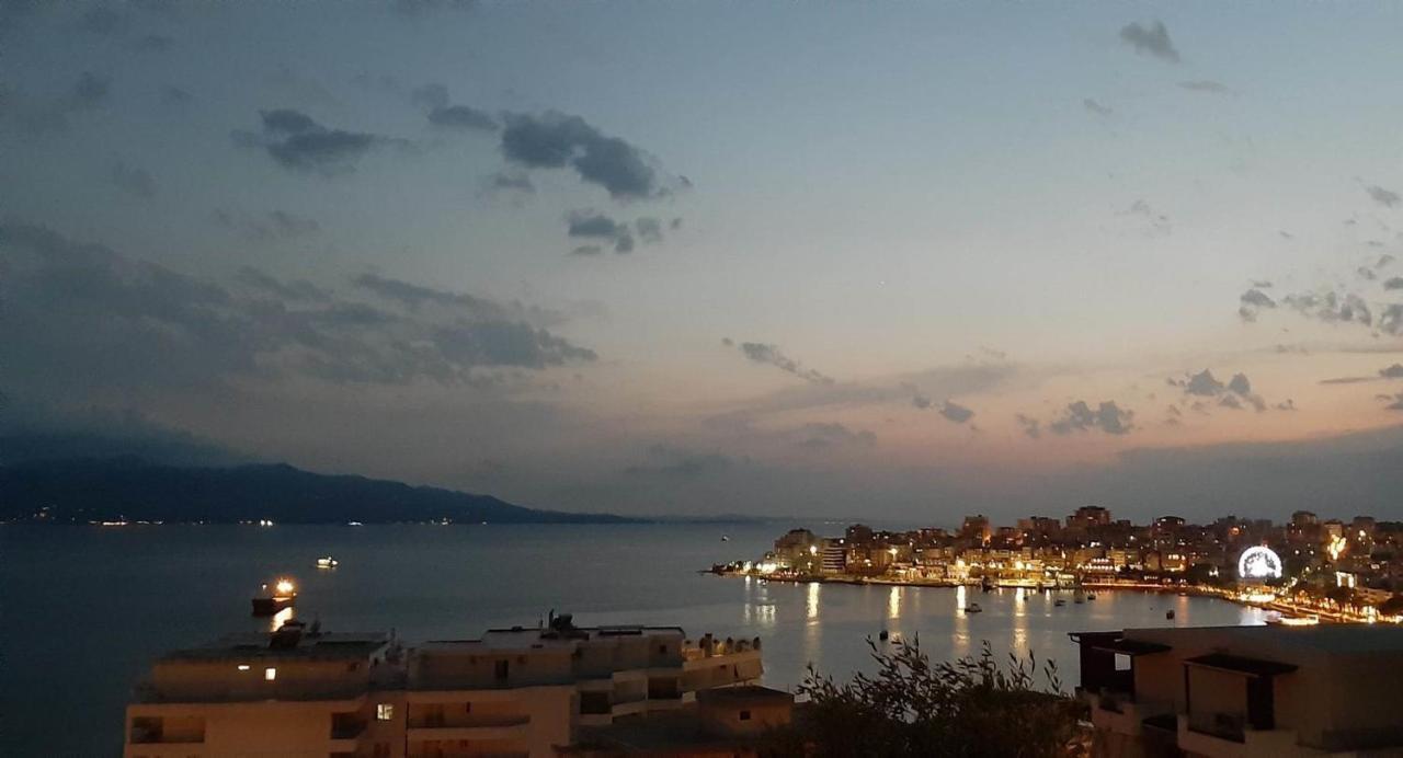Vive Mare Hotel Sarande Bagian luar foto