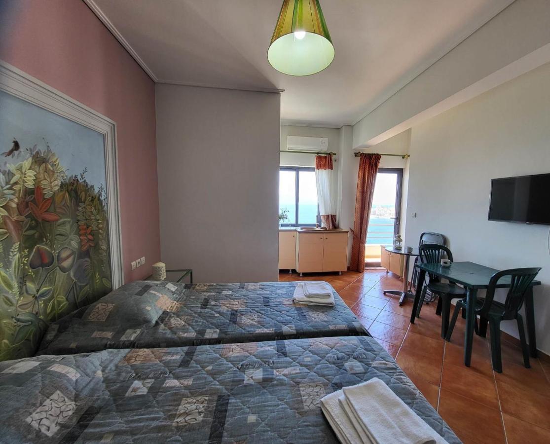 Vive Mare Hotel Sarande Bagian luar foto