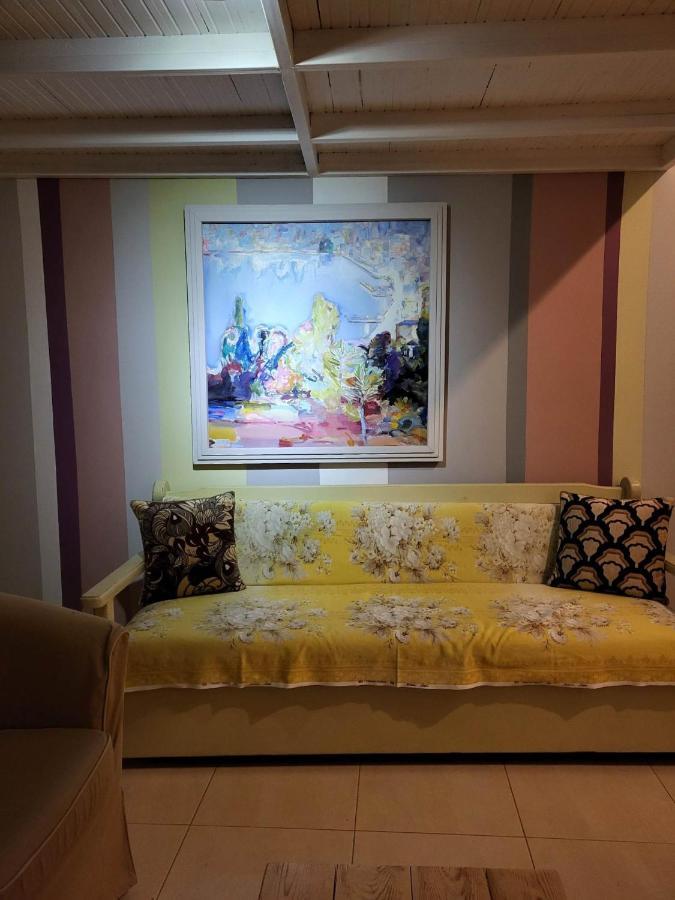 Vive Mare Hotel Sarande Bagian luar foto