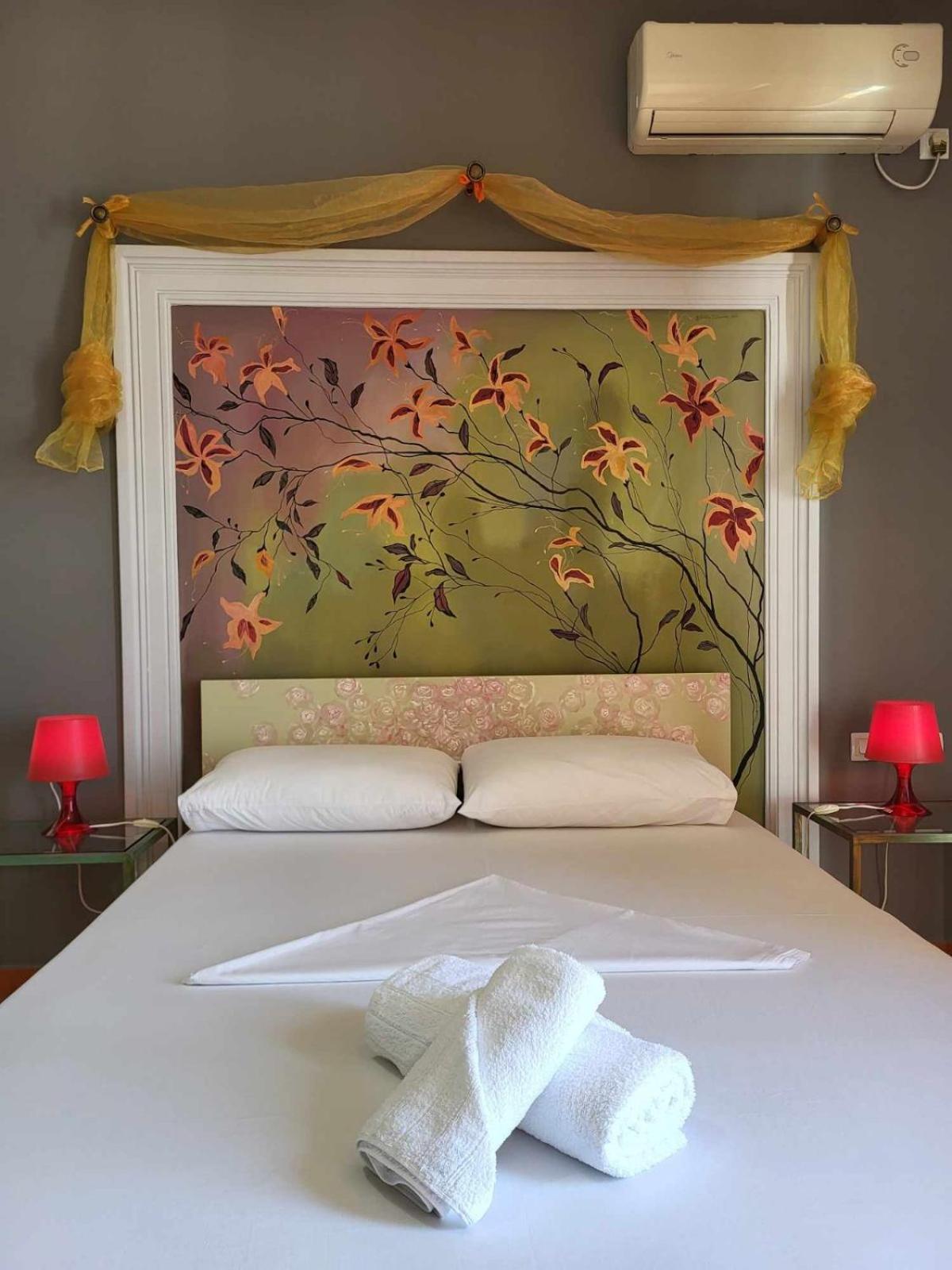 Vive Mare Hotel Sarande Bagian luar foto