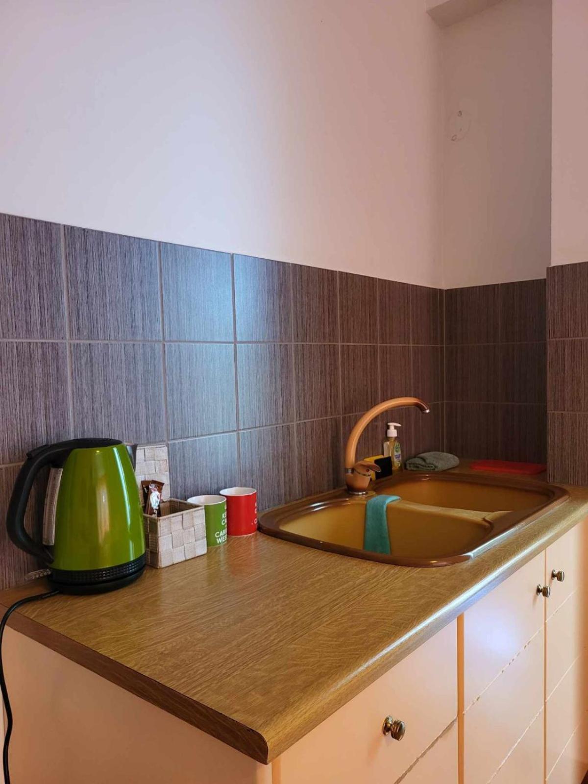Vive Mare Hotel Sarande Bagian luar foto