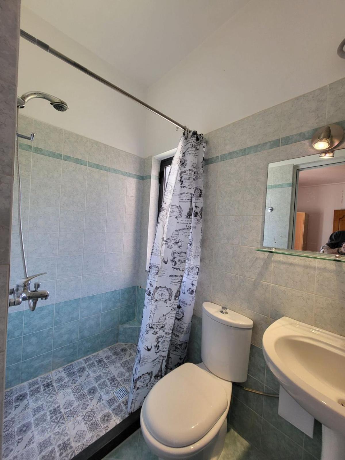 Vive Mare Hotel Sarande Bagian luar foto